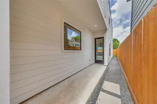1710 Freeman Freeman St, Houston, TX 77009 - Photo 18