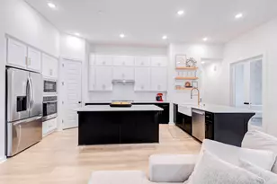 30246 Gold Finch Pl, Fulshear, TX 77441 - Photo 10