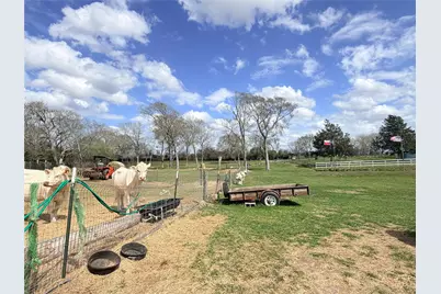 13700 Burnett Road, Beasley, TX 77417 - Photo 32
