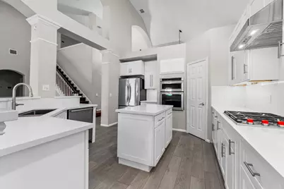 170 Linton Downs Place, The Woodlands, TX 77382 - Photo 14