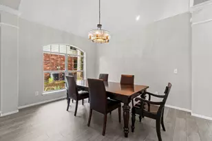 170 Linton Downs Pl, The Woodlands, TX 77382 - Photo 8