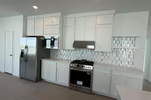 27451 Sunterra Village Dr, Katy, TX 77493 - Photo 8