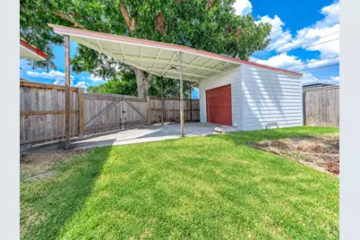 1403 Avenue F, Danbury, TX 77534 - Photo 30