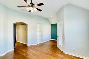 14303 Tasmania Ct, Sugar Land, TX 77498 - Photo 32