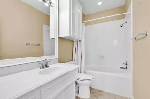 727 W Heights Hollow Ln, Houston, TX 77007 - Photo 18