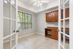 3 S Altwood Cir, The Woodlands, TX 77382 - Photo 6