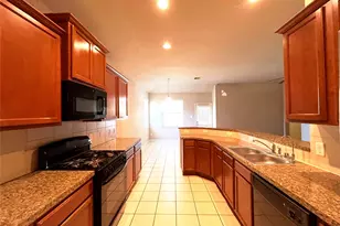 20330 Pine Water Ln, Tomball, TX 77375 - Photo 12