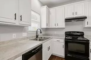 10023 Checkerberry Park Ln, Tomball, TX 77375 - Photo 8