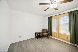 8435 Broadleaf Ave, Baytown, TX 77521 - Photo 22