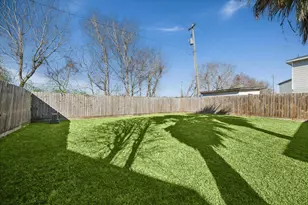 8435 Broadleaf Ave, Baytown, TX 77521 - Photo 26