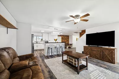 8435 Broadleaf Avenue, Baytown, TX 77521 - Photo 6