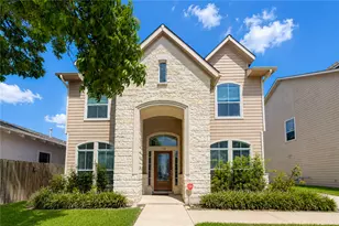 1332 Dorothy St, Houston, TX 77008 - Photo 1