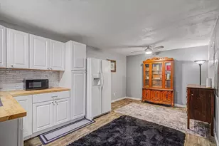 157 Houston St, Angleton, TX 77515 - Photo 38