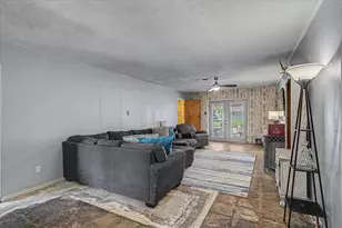 157 Houston St, Angleton, TX 77515 - Photo 6