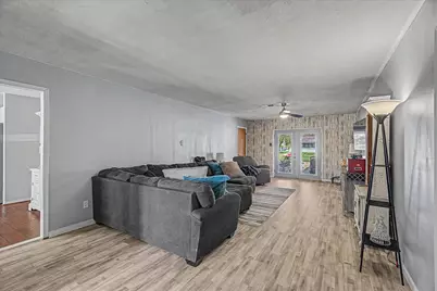 157 Houston Street, Angleton, TX 77515 - Photo 6