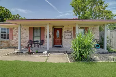 157 Houston Street, Angleton, TX 77515 - Photo 4
