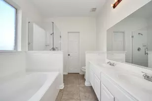 2705 Calico Creek Ln, Pearland, TX 77584 - Photo 12