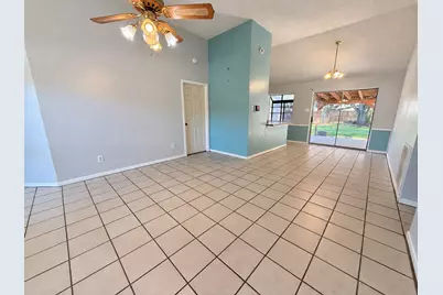 3804 Briar Hollow Drive, Dickinson, TX 77539 - Photo 4