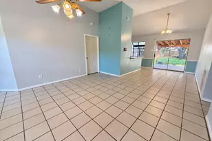3804 Briar Hollow Dr, Dickinson, TX 77539 - Photo 4