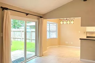 22 W Broken Oak Ct, The Woodlands, TX 77381 - Photo 14