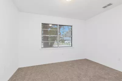 1314 Hooks Street, Crockett, TX 75835 - Photo 20