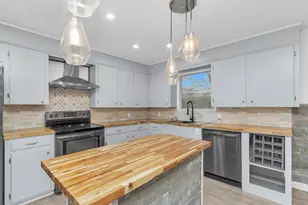 1314 Hooks St, Crockett, TX 75835 - Photo 14