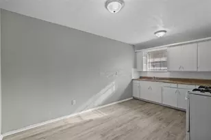 2729 Main St, La Marque, TX 77568 - Photo 6