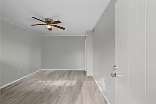 2729 Main St, La Marque, TX 77568 - Photo 2