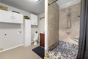 326 Broad Ripple Dr, Houston, TX 77336 - Photo 20