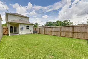 612 E 38th St, Houston, TX 77022 - Photo 22
