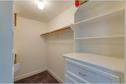 612 E 38th Street, Houston, TX 77022 - Photo 16