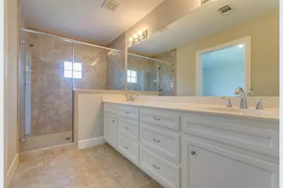 612 E 38th Street, Houston, TX 77022 - Photo 14