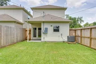 612 E 38th St, Houston, TX 77022 - Photo 24