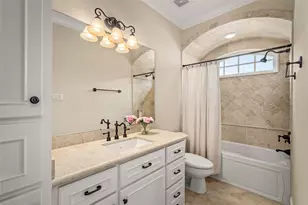 4506 Bryn Mawr Ln, Houston, TX 77027 - Photo 16