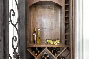 4506 Bryn Mawr Ln, Houston, TX 77027 - Photo 4