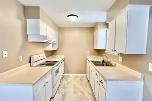 303 Brigadoon Ln, Friendswood, TX 77546 - Photo 6