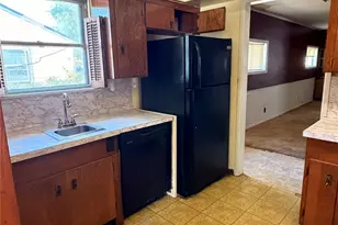 113 Cypress St, Lake Jackson, TX 77566 - Photo 8