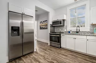 2015 37th St, Galveston, TX 77550 - Photo 12