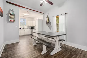 2015 37th St, Galveston, TX 77550 - Photo 8