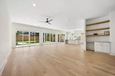 4817 Kingfisher Drive, Houston, TX 77035 - Photo 2