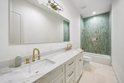 4817 Kingfisher Drive, Houston, TX 77035 - Photo 18