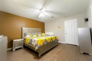 6551 S Briar Bayou Dr, Houston, TX 77072 - Photo 18