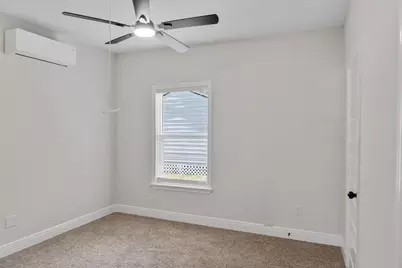 7928 Elvera Street, Houston, TX 77012 - Photo 8