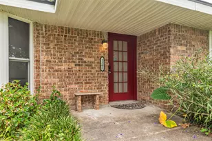 1302 Chestnut Ridge Rd, Houston, TX 77339 - Photo 4