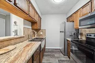 1516 Bay Area Blvd, Houston, TX 77058 - Photo 2