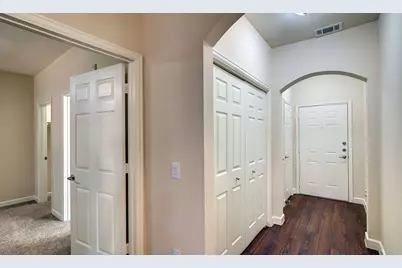 2951 N Loop 336 W #325, Conroe, TX 77304 - Photo 10