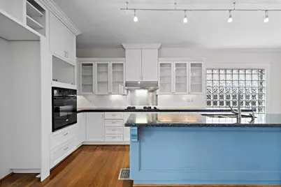 3404 Audubon Place, Houston, TX 77006 - Photo 12