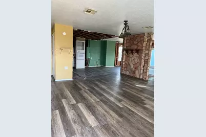 13114 Coronado Drive, Freeport, TX 77541 - Photo 6