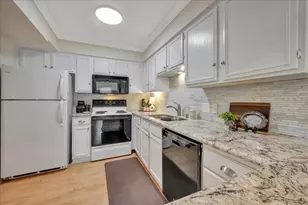 1907 Glencove Dr, Seabrook, TX 77586 - Photo 8