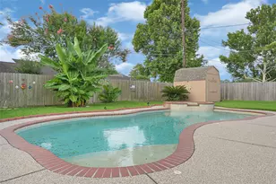 10010 Lost Pine Dr, Baytown, TX 77521 - Photo 22